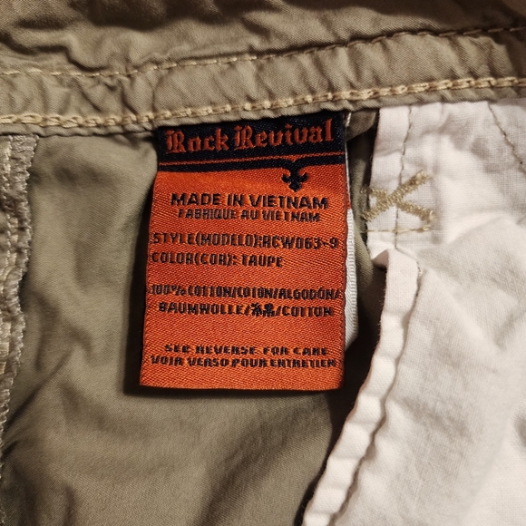 Y2K Rock Revival Cropped Cargo Pants | Taupe | Size 31 - Picture 9 of 11